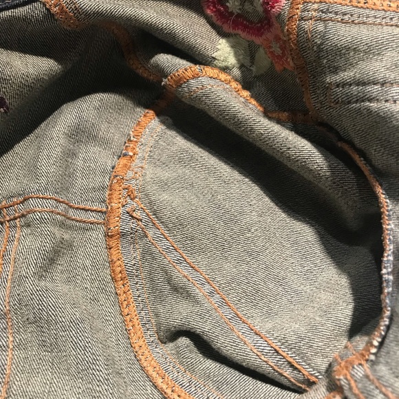 Jacket - Picture 10 of 11